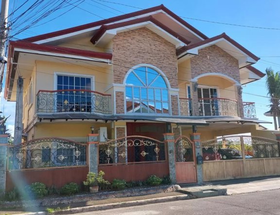 5-bedroom House For Sale in Talisay Cebu