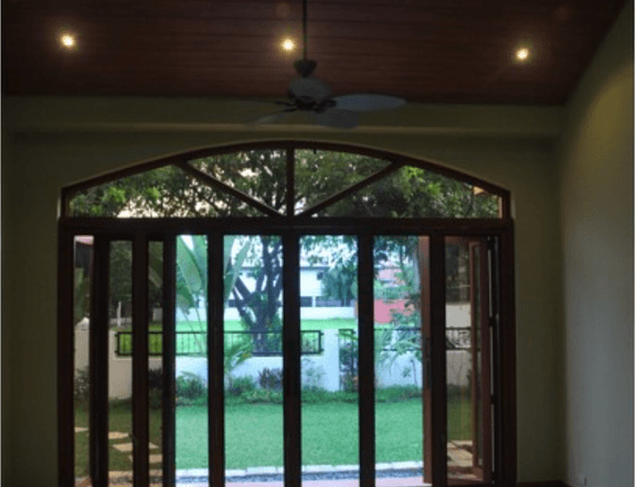 BEST VALUE House for Sale in Hillsborough Alabang Muntinlupa City