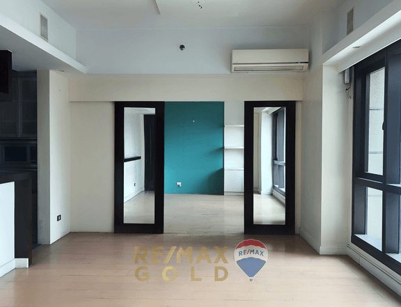 For Sale: Spacious 1 bedroom condo in THE SHANG GRAND TOWER