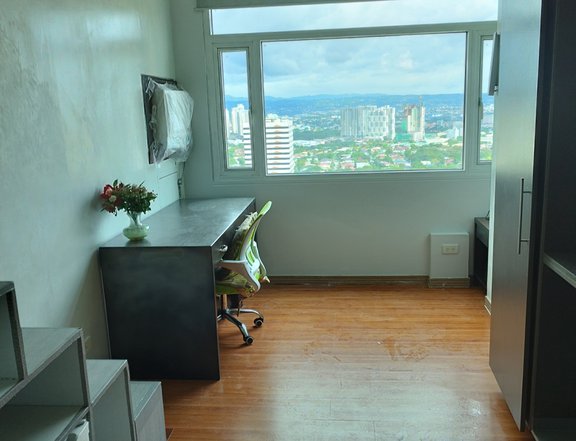 For Rent One Bedroom @ Exchange Regency Ortigas