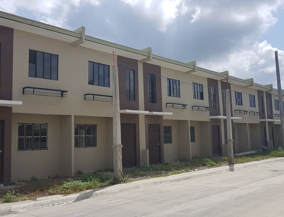 2-bedroom Townhouse For Sale in Manaoag Pangasinan