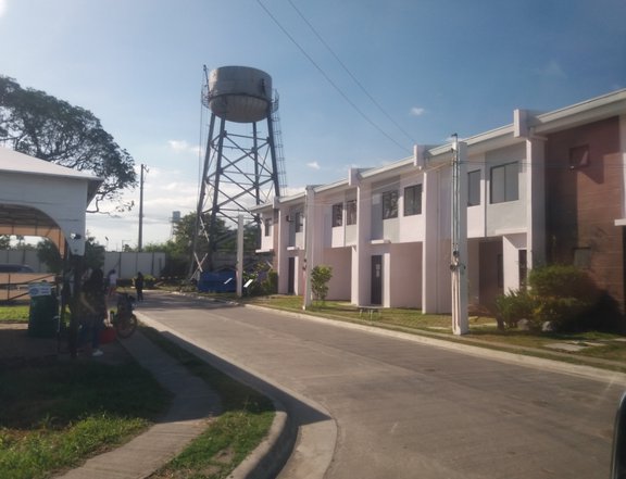 TOWNHOUSE IN IMUS CAVITE