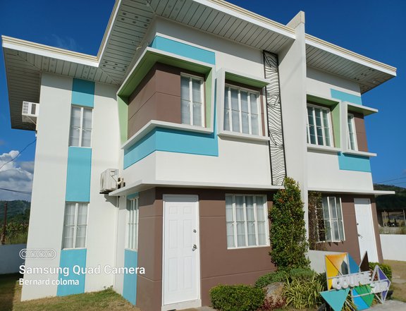 2-bedroom Duplex House For Sale in Subic Zambales