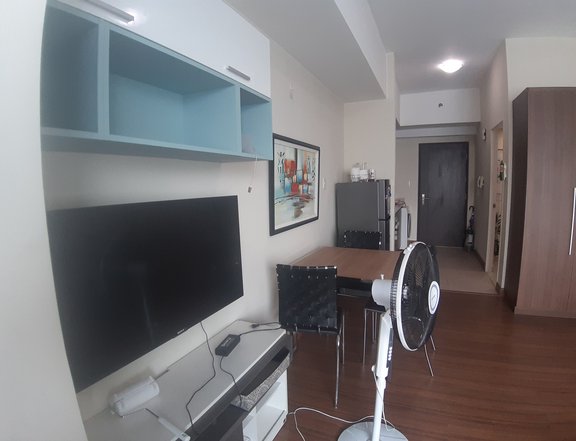 Studio Unit for Rent at Shang Salcedo Place