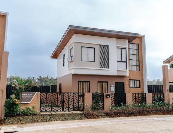 3-bedroom Single Detached House For Sale in Batangas City Batulao