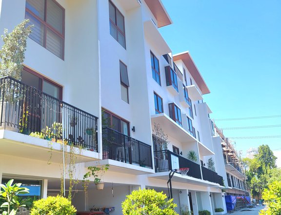 Beautiful 3-Bedroom Townhouse For Sale in Cubao Quezon City