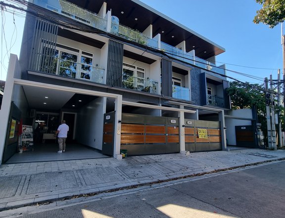 RFO 3 Storey, 5 bedroom house in the heart of Quezon City