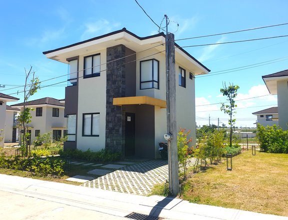 House For Sale in Nuvali Calamba Laguna