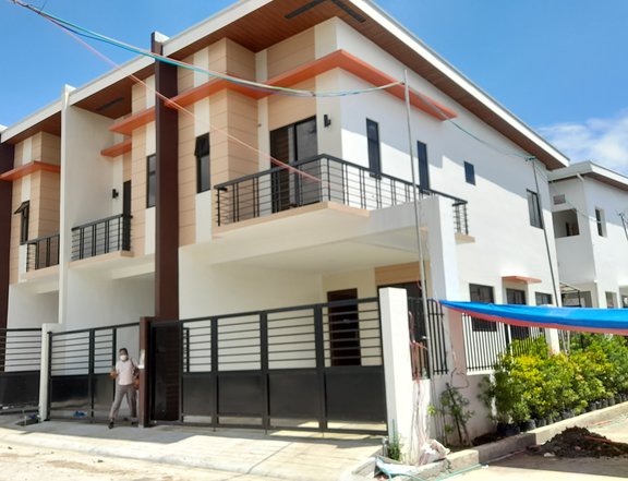 2 Storey townhouse  for sale in Molino, Bacoor Cavite