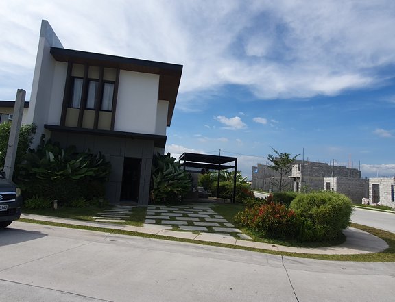 3 Bedroom Single Detached House and Lot in Mexico near Clark Airport