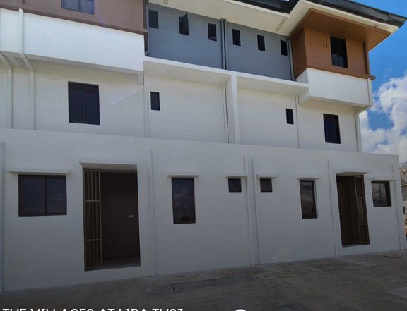 3storey Townhouse unit Near LIMA  with 3Br & 3 t & B