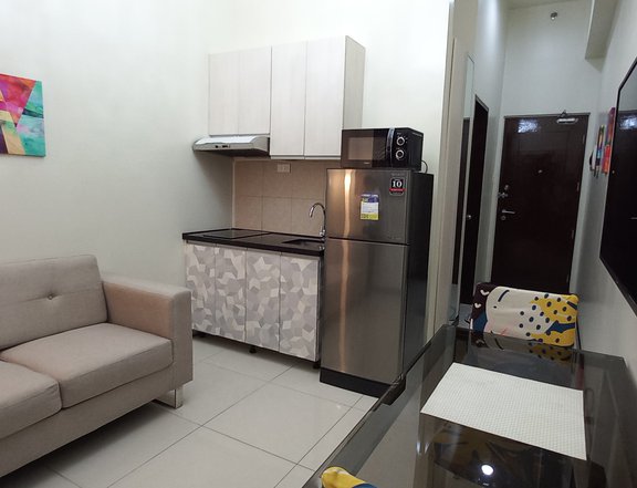 1BR in Admiral Baysuites for Sale