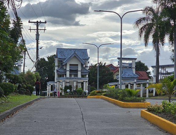 FOR SALE: Residential Lot in HACIENDA ROYALE San Fernando Pampanga
