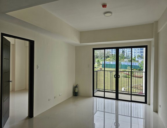 RFO 43.12 sqm 1-bedroom Condo For Sale in Midlands Tagaytay Highlands