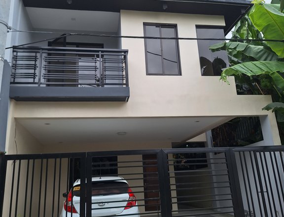 4 BR Duplex House for sale in Valley 10 Paranaque