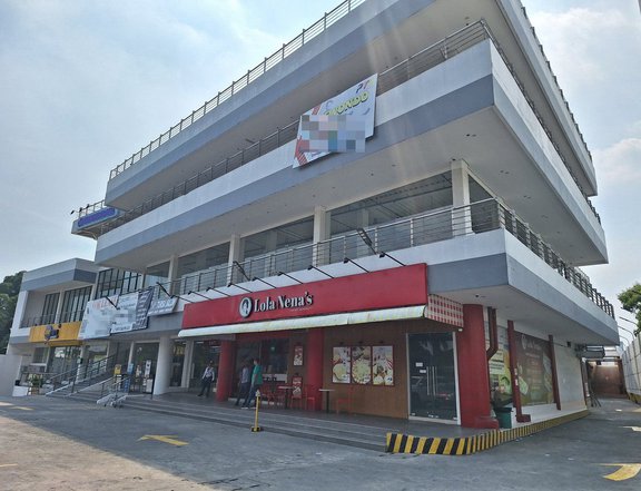 Income-generating Commercial/Office Building in Valenzuela for sale