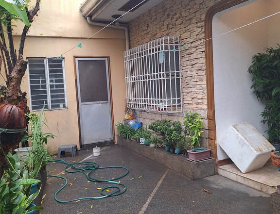 Pre-Owned 4-bedroom Single Detached House For Sale in sun valley, Paranaque