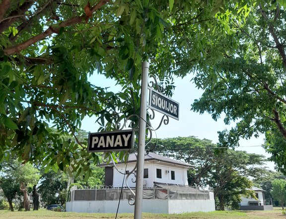 2 LOTS 221 SQM EACH FOR SALE IN SOUTH POINT CABUYAO LAGUNA 09178052873