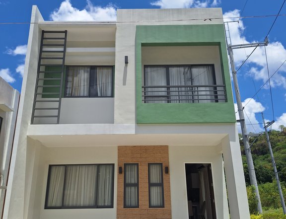 Wake up to scenic mountain views, fresh air, and a serene neighborhood  all within proximity
