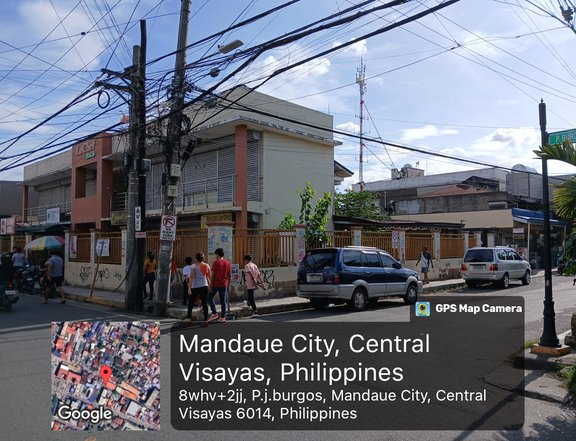Commercial Property with EXISTING TENANTS For Sale in Mandaue City
