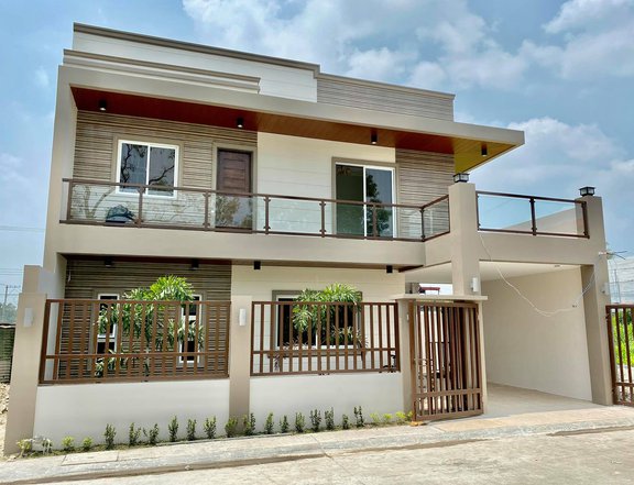 5 BEDROOMS HOUSE WITH SWIMMING POOL FOR SALE IN CAPAYA, ANGELES CITY