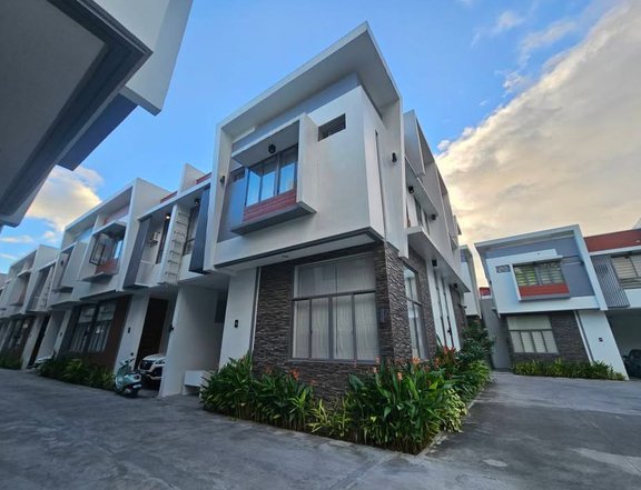 For Sale 3-Bedroom Townhouse in EDSA Munoz Quezon City