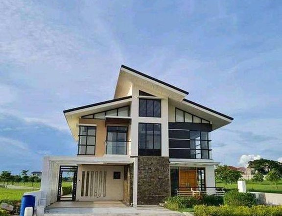READY FOR OCCUPANCY HOUSE AND LOT IN ALABANG WEST NEAR AYALA ALABANG