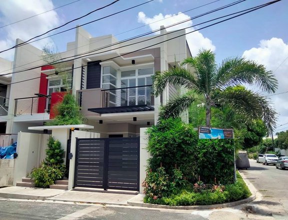 Modern Type House and Lot In Pilar Village Las Pinas City