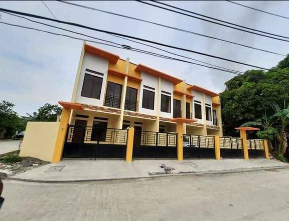 CORNER LOT BRANDNEW TOWNHOUSE FOR SALE IN VERGON PULANG LUPA DOS LAS P