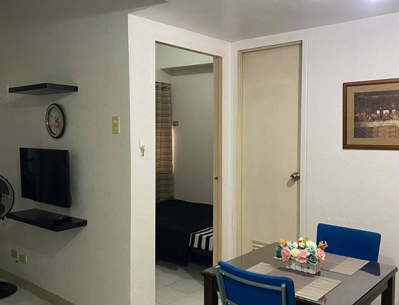1 Bedroom with Balcony for Rent in Makati Executive Tower 2