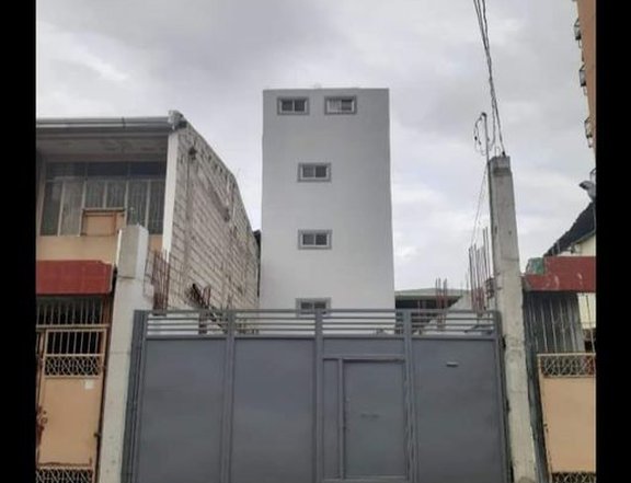 RUSH 4 Storey Apartment Building for Sale in Makati City