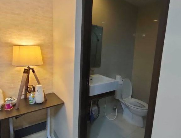 1 Bedroom Unit for Rent in One Uptown Residences Taguig City