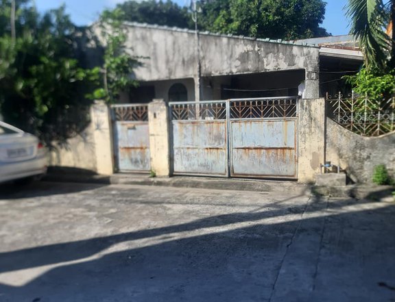 Bungalow House in Bacoor City Near All Home Imus and Aguinaldo Highway