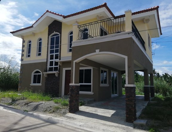 4 Bedrooms Single Detached House for sale along Sta Rosa Tagaytay Road Silang Cavite