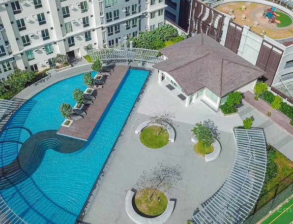 High End 2 Bedroom Condo in Makati with Shopping Mall