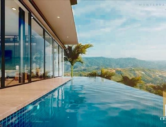 Modern Luxury House for Sale in Guadalupe