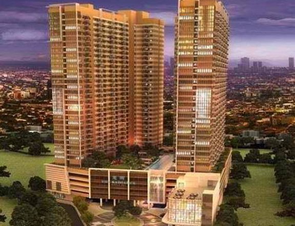 1 Bedroom Unit with Balcony for Sale in Radiance Manila Bay Pasay City