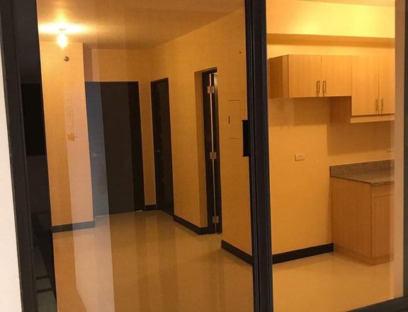 RUSH Pasalo 2 Bedroom with Balcony for Sale in Redwoods Quezon City