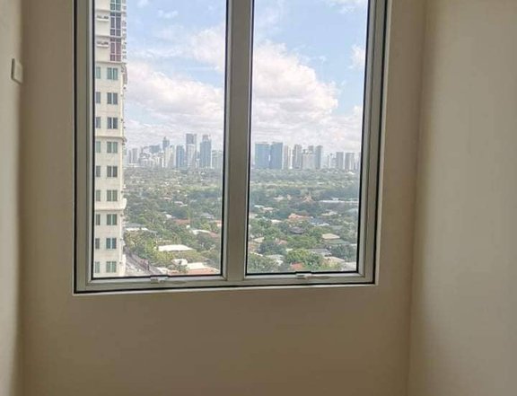 Corner 2 Bedroom 38 sqm in Makati Rent to Own Pet Friendly