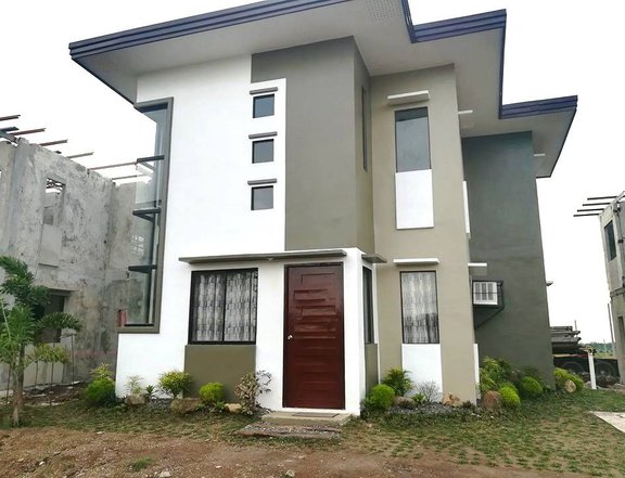 Big Discount and Promo 3 Bedroom 2 Storey House & Lot in Bacolod