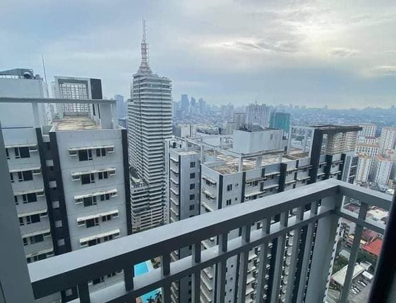 Family suite w/Balcony Fame Residence Sale in Mandaluyong Metro Manila