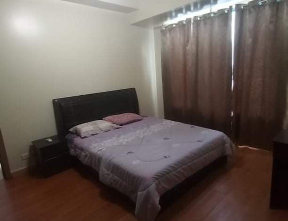 2 Bedroom Unit with 2 Balconies for Sale in One Pacific Place Makati