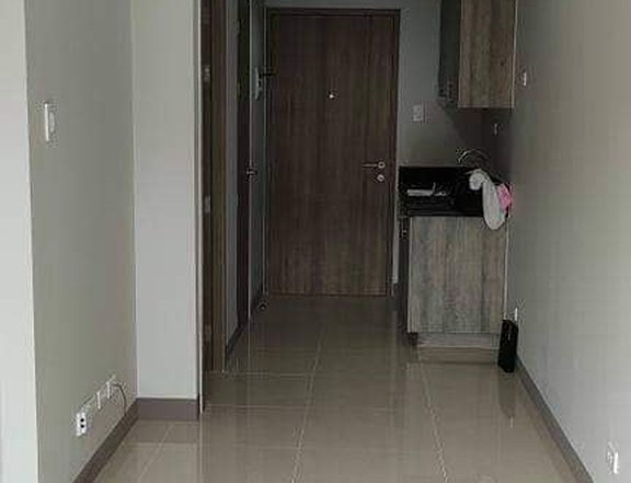 1 Bedroom Unit with Balcony in S Residences Pasay City
