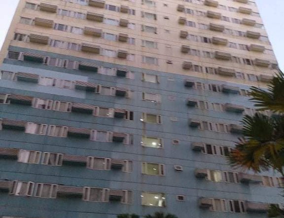 Foreclosed 28sqm 1BR Ridgewood Towers C5 BGC Condo For Sale in Taguig