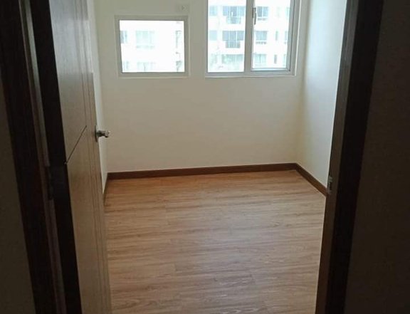 for sale condominium in pasay two bedrooms baclaran roxas blvd mall of asia