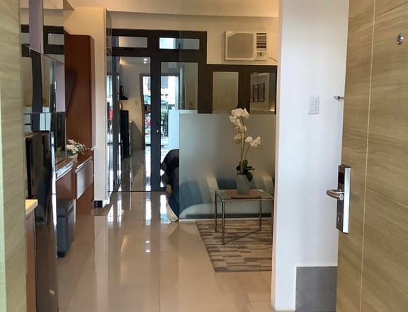 27.20 sqm 1-bedroom with parking in Mandaluyong Metro Manila