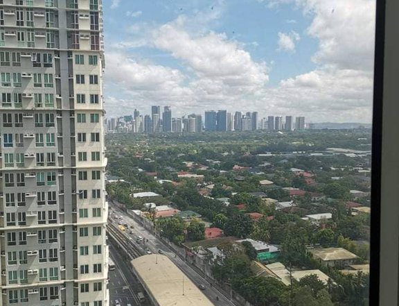 1 Bedroom Condo in Makati San Lorenzo Place 21K Monthly RFO
