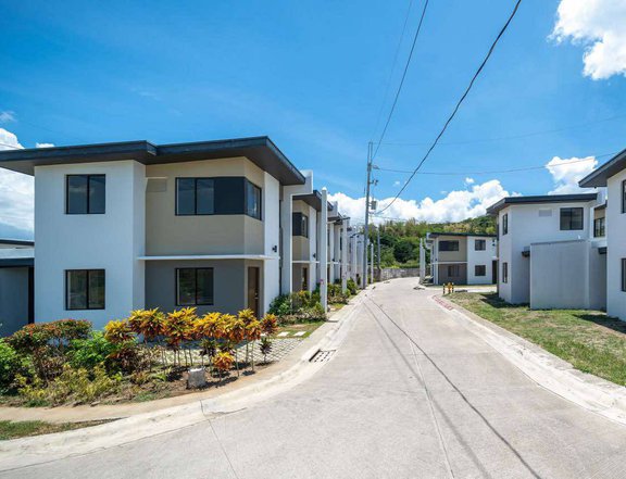 Ready For Occupancy Discounted 2-bedroom Single Detached House Rent-to-own