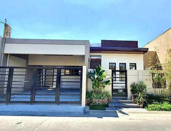 3BR Bungalow Single Attached House For Sale in Parañaque Metro Manila