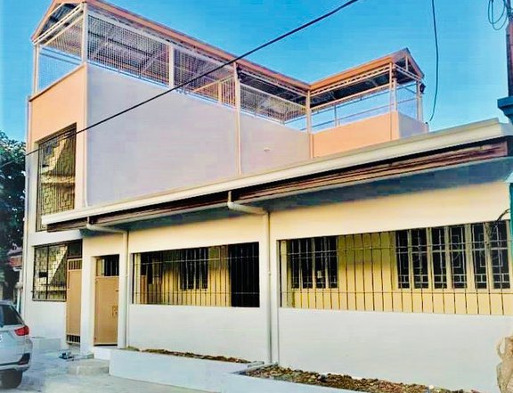 Income Generating House and Lot with 2 Door Apartment in Antipolo